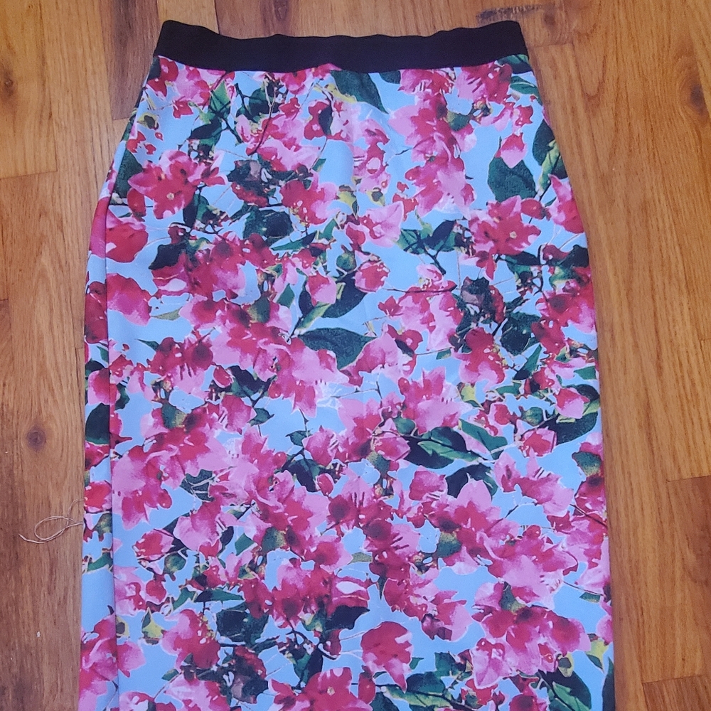 Midi Skirt.